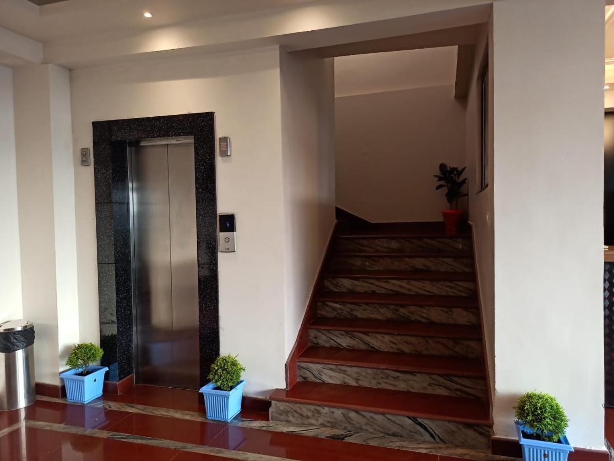 Hotel Q Saina Mapham Dardżyling Zewnętrze zdjęcie